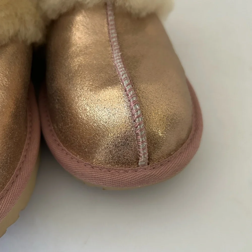 NEW UGG Cozy II Genuine Metallic Glitter Slippers in Rose Gold size 4.